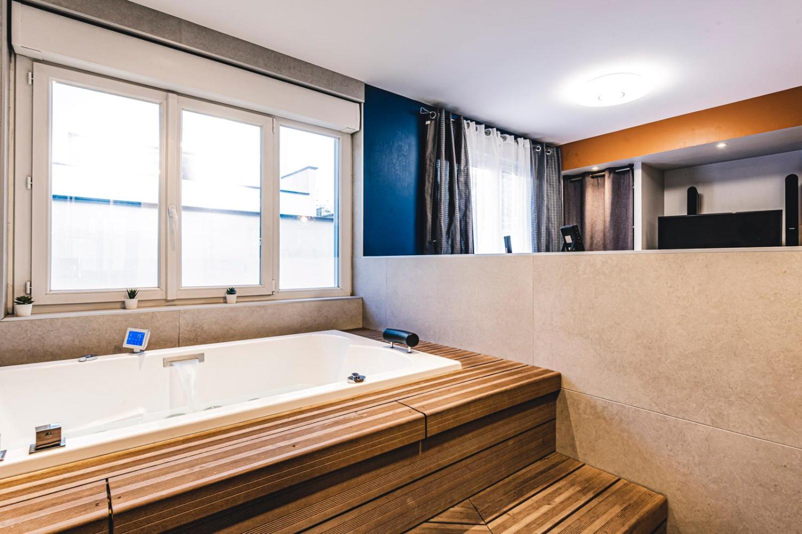 Mv Suite & Spa Реймс Экстерьер фото